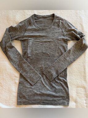 Lululemon Gray Swiftly Tech Long Sleeve